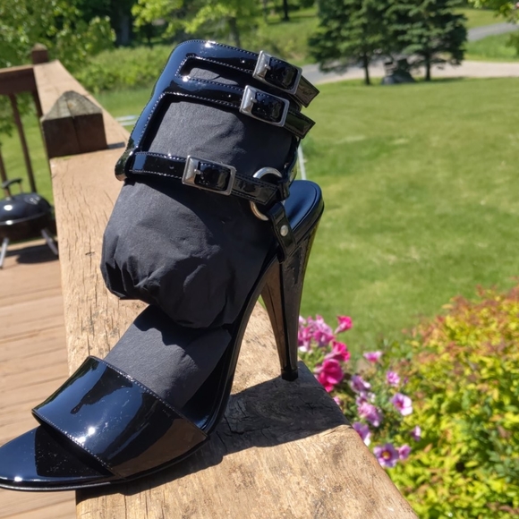 Saint Laurent Paris Vernice Higheel Shoes - Picture 5 of 5